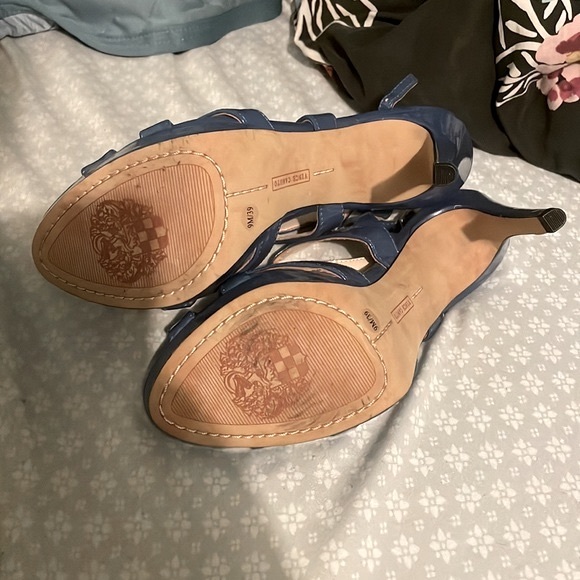 NWT Vince Camuto Strappy Heels - Picture 5 of 6